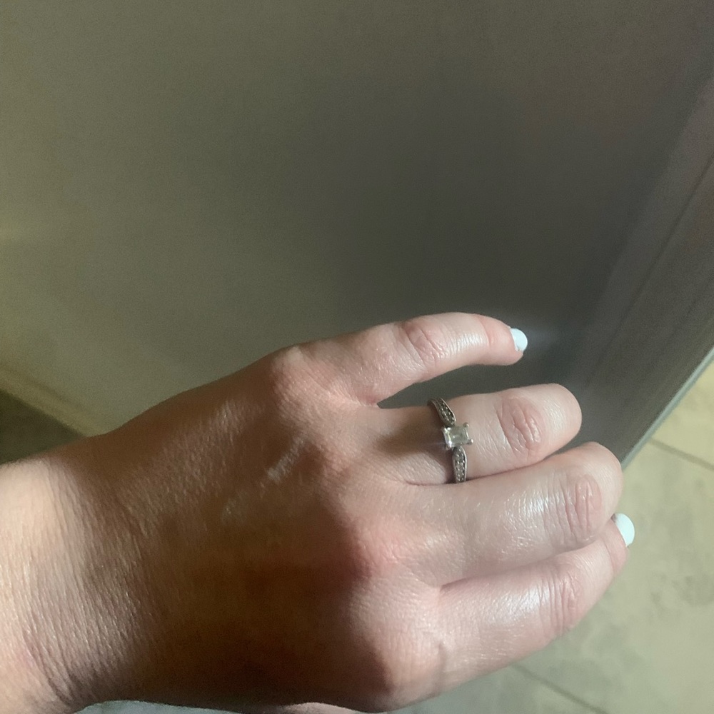 Diamond ring